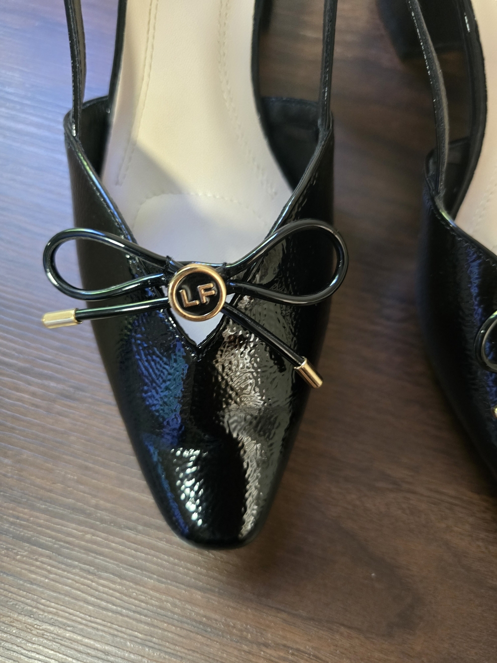 London Fog Black Patent Pointed Slingback Heels - Picture 3 of 7